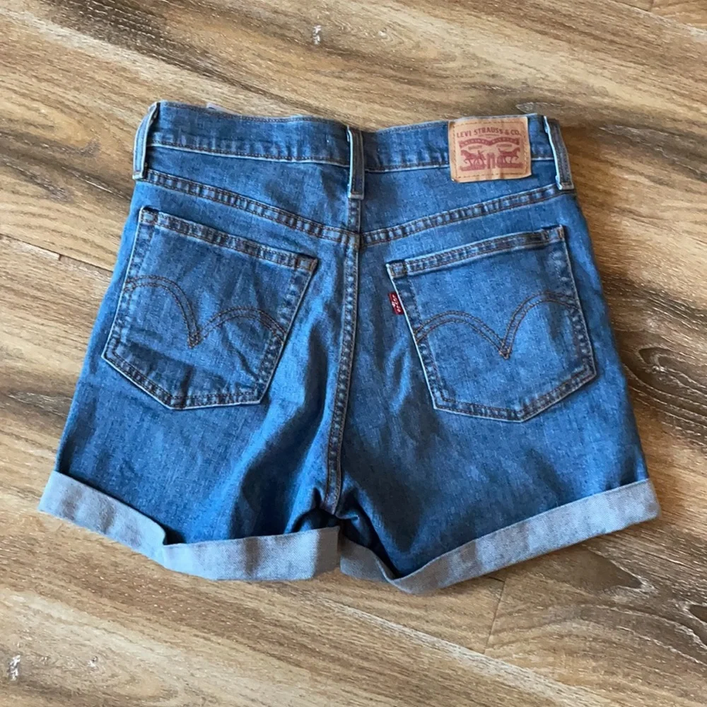 Levi’s Wedgie Short Denim Shorts